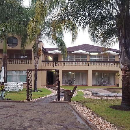 Urban Lifestyles Hotel Masvingo Exterior foto
